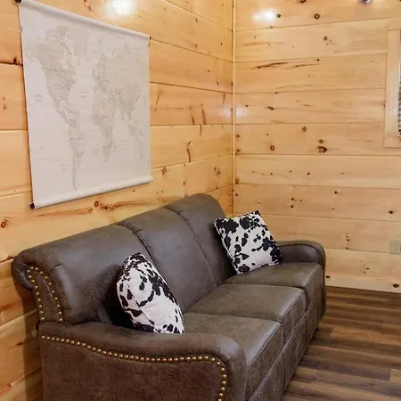 Spacious 2800 Sq Ft-Cozy Wood Cabin-New Build Pigeon Forge Exterior photo