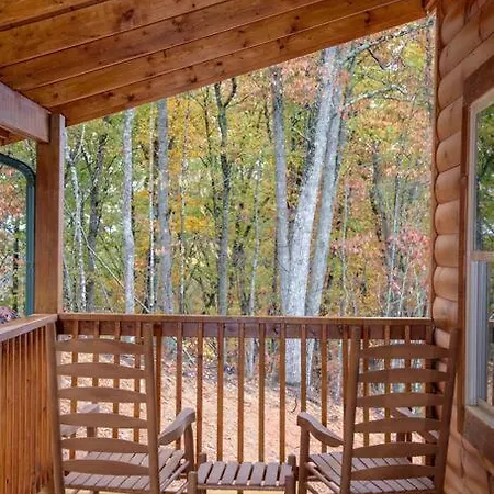 Spacious 2800 Sq Ft-Cozy Wood Cabin-New Build Pigeon Forge Exterior photo